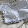 Calvin Klein内衣【摩登引力带】女ck无钢圈轻运动可外穿短款T恤式文胸 100-月光白 M 推荐75B-85A 实拍图