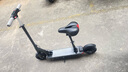 奈斯德（NEXTDRIVE）电动滑板车成人运动站立式校园通勤可折叠轻便迷你两轮电瓶代步车 黑色丨续航约46公里+送座椅 36V/辅助轮/前后减震/防爆实心胎 实拍图