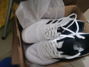 阿迪达斯（adidas）男鞋跑步鞋 25冬季新款缓震轻便夜跑运动鞋网面透气低帮休闲鞋子 新到货/黑白缓震/晒图退5 40.5 （内长250mm） 实拍图