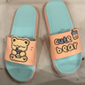 安尚芬踩屎感凉拖鞋女士室内外卡通可爱EVA舒适软底夏季防滑一字拖男款 黄色【卡通熊】 38-39 适合37-38 实拍图