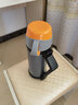 膳魔师（THERMOS）保温壶户外露营便携大容量不锈钢保温瓶旅行水壶暖壶FFW-1000 迷雾灰 1000ml 配背带 实拍图