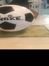 鸿克足球黑白5号防水耐磨真皮质感成人比赛专用儿童小学生训练zuqiu 4号经典黑白足球（送气筒气针网兜） 实拍图