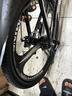 EG7山地自行车成人学生变速越野单车双减震赛车26寸青少年男女 三刀【升级减震 轻量铝架】黑白 24寸21速【适合：145-165CM】 实拍图
