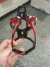 HAWEIWIND自行车水壶架单车放水支架装水杯架通用山地车公路车骑行装备配件 黑红渐变（送工具+2颗螺丝） 实拍图