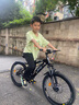 Jeep 吉普「星钻」儿童自行车中小学生山地车男女变速双碟刹减震单车 翼虎单速-炫酷黑 22寸 适合身高130-165cm 实拍图