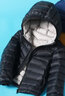 雅鹿2025新款儿童轻薄羽绒服男童女童男孩女孩宝宝秋冬薄款连帽外套 黑色 140cm 实拍图