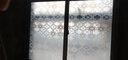 酌秀 窗户贴膜遮光防晒磨砂玻璃贴膜透光不透明自粘玻璃纸窗贴玻璃膜 白色古典格 90cm宽 2米长的价格 实拍图