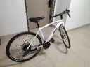 Jeep吉普公路自行车男女变速700C细轮碟刹弯把跑车越野学生赛车速飞 弯把-黑白 21速高配 26英寸 实拍图