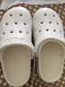 朴西多巴胺情侣洞洞鞋女款夏季外穿2025新款踩屎感沙滩防滑包头凉鞋女 奶油白+煤球鞋花 35-36 实拍图