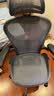 赫曼米勒（HERMAN MILLER）美国品牌 99成新二代赫曼aeron原装二手人体工学椅电脑椅 整椅发货 质保十二年 久坐护腰办公椅电脑椅 石墨黑（中号+尼龙脚） 送头枕 实拍图