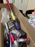 戴森吸尘器 DYSON 国行家用大吸力手持无线大功率强力 吸尘器官翻原装二手9新以上 【推荐】V10 Fluffy Extra 5吸头 非原包装 全套配件 实拍图
