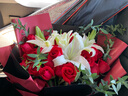 琐拉情人节鲜花速递玫瑰百合混搭花束送朋友女友生日礼物全国同城配送 11朵粉玫瑰+11朵百合混搭花束 实拍图