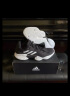 adidas PRO BOUNCE团队款实战篮球运动鞋男子阿迪达斯官方FW5747 黑/白 48(295mm)推荐选大半码 实拍图