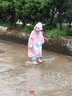 柠檬宝宝儿童防水雨衣卡通造型雨衣儿童斗篷雨披新品小学生男女童雨具 搞怪海盗鲨【连体款】 M【请按主图尺码表选择】 实拍图