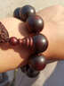 京营有道印度小叶紫檀手串玻璃底泥料紫檀 佛珠木料手串 送礼佳品 收藏高密20mm*12颗【观音款】 实拍图