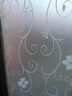 酌秀 窗户贴膜遮光防晒磨砂玻璃贴膜透光不透明自粘玻璃纸窗贴玻璃膜 白白色连蔓花 90cm宽 2米长的价格 实拍图