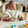 karmababy卡曼宝宝餐椅可折叠多功能婴儿餐椅可坐可躺0-6岁儿童成长餐椅 【升级宽39cm+餐椅摇椅二合一】手动香槟金 实拍图