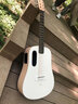 拿火吉他（LAVAGUITAR）LAVA ME play智能民谣吉他初学者乐器入门旅行自学吉他 浅粉配霜白【配AirFlow琴包】 36英寸 实拍图