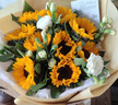 馨仪鲜花速递向日葵玫瑰混搭花束生日礼物送长辈朋友全国同城配送 9朵向日葵香槟玫瑰黄玫瑰混搭花束 实拍图