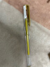 三菱（uni）UM-100学生中性笔签字笔 0.8mm双珠防漏墨啫喱笔水笔(替芯UMR-5) 金色 实拍图