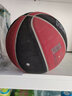 鸿动篮球7号翻毛软皮真皮手感室内外水泥地耐磨中小学生成人比赛蓝球 升级版加厚翻毛802红黑 标准7号/含配件大礼包 实拍图