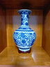 悦灵美 景德镇陶瓷青花瓷器花瓶插花摆件中式仿古家居客厅玄关装饰工艺 青花八宝赏瓶+木底座 实拍图