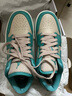 耐克（NIKE）AIR JORDAN 1 LOW AJ1 女子运动鞋刺绣板鞋 DC0774-131 36 实拍图