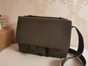 LEWHISPER LIFESTYLE轻奢通勤系列原创中号男士通勤翻盖邮差包头层牛皮手提单肩斜挎包 纯灰色 中号31.5*23*9cm 实拍图