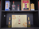 泸州老窖股份出品 原酿天典金色之尊 官方正品 五星级品质 宴请送礼 52%vol 500mL 2瓶 礼盒装（赠礼袋） 实拍图