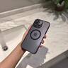 韵宁 适用iPhone17promax手机壳新款苹果15手机保护壳超薄透明磁吸全包防摔镜头膜一体防尘网硬壳轻奢 【磁吸石墨黑+镜头膜+防尘网】全包 iphone 14 plus 实拍图