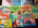 新版幼儿英语启蒙绘本一辑全10册手机扫码音频互动英语认知漫画式情景对话英语启蒙绘本 实拍图