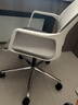 进奢办公椅电脑椅职员座椅转椅现代简约小巧家用椅子人体工学会议椅 白框+灰色/移动脚 实拍图