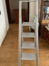 格美居（GEMJU）扶梯家用梯子人字梯加厚多功能铝合金折叠铝梯稳固宽踏板室内 珠光白 四步梯 全踏板宽20CM 实拍图