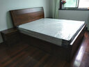 亿凡 床 胡桃木1.8米双人实木大床现代简约中式高箱储物卧室婚床家具 床+2柜+护脊椰棕床垫（8/20cm） 1800*2000mm箱框款 实拍图