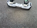 左拉（ZOLA）儿童电动平衡车3-6-12岁智能体感10岁到15岁以上成人自动平行车 6.5吋高配白【平衡防抖+炫光轮】 实拍图