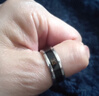 流行时尚创意感温戒指韩版学生个性潮人创意温度嘻哈指环钛钢时尚单身尾戒饰品无需充电 体温检测【银】无需充电 9号直径18.9一周长59.5MM 实拍图