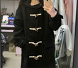 妙奕嘉牛角扣毛呢大衣女士外套呢子黑色大衣中长款小个子女装秋冬季新款 牛角扣连帽呢子大衣【黑色】 M 【建议90-105斤】 实拍图