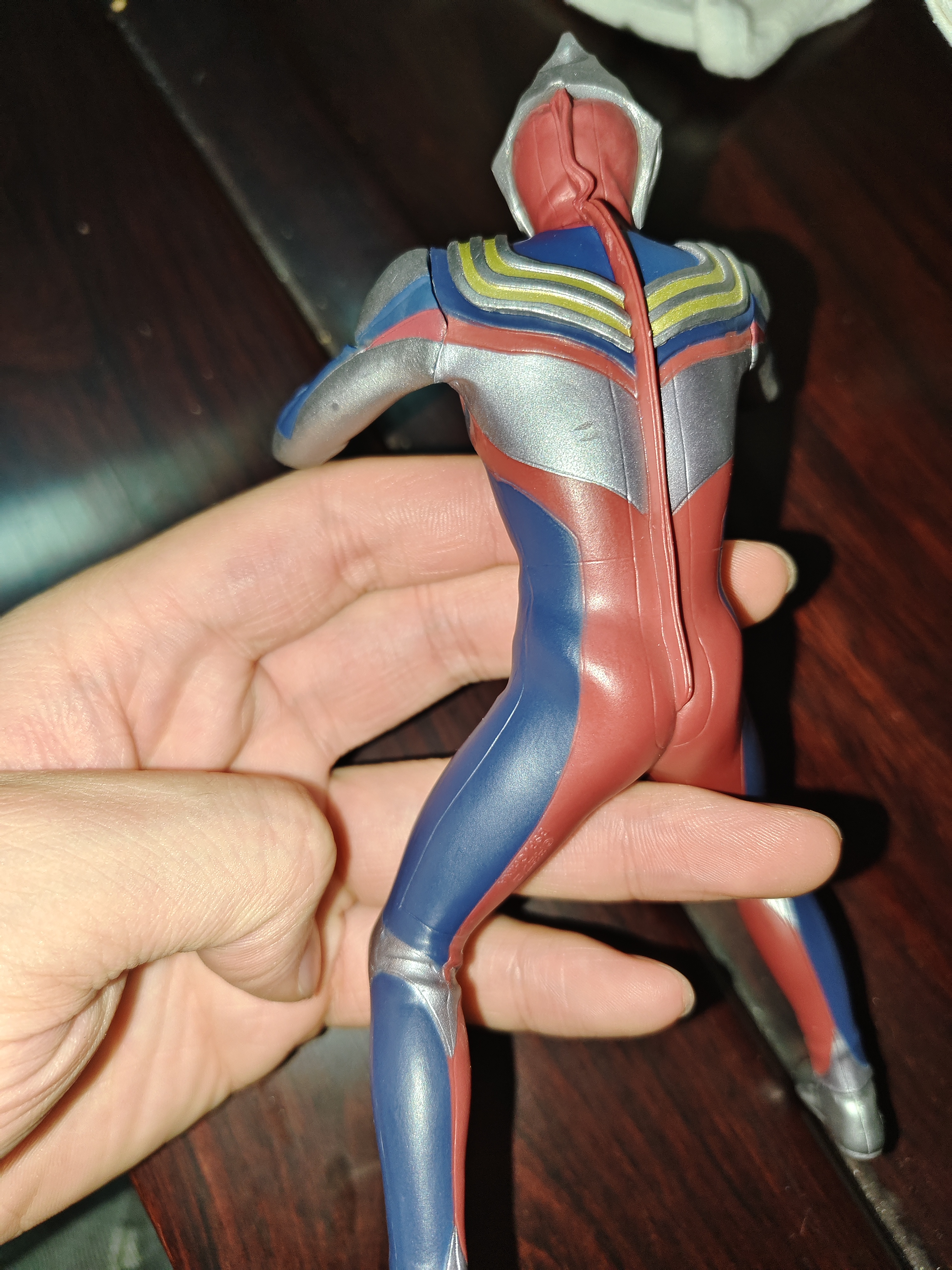 万代（BANDAI） 眼镜厂 英雄勇像 奥特曼 手办模型玩具 18cm 迪迦夜战 实拍图