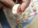 函翔（HANXIANG）中国象棋套装实木加厚榉木高档儿童学生成人折叠盒装家用象棋 3.5纸合+皮革棋盘KS8735 实拍图