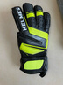 KELME/卡尔美足球守门员手套成人职业防滑缓冲门将手套装备儿童 黑/荧光绿（比赛级带护指） 7 实拍图