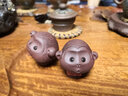 漢唐 宜兴紫砂茶宠猴子摆件茶道雕塑茶盘手工紫砂茶玩生肖茶宠配件 卡其色 实拍图
