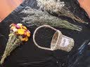 爱满干花 真花 云南麦杆菊花小雏菊天然风干花束摆设插花网红装饰摆件 麦秆菊30朵+草+草编花篮（随机） 干树枝 实拍图