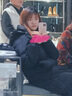 鸭鸭（YAYA）新国标羽绒服女长款过膝2023年冬季新款羽绒服连帽保暖户外羽绒服 米白色YE2B625241Z M 实拍图