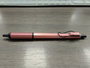 uni三菱（uni）按制圆珠笔金属笔握原子笔 低重心办公商务用中油笔 SXN-1003-38 0.38mm 浆果粉杆 实拍图