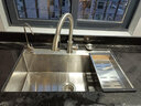 KOFEHLR厨房304不锈钢纳米水槽黑色加厚洗碗池大容量单槽手工洗菜台下盆 65*45CM  抽拉龙头黑色水槽套装 实拍图