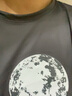 百鹊亭（BAIQUETING）两件装】短袖T恤男夏季印花宽松衣服五分袖ins港风青少年圆领t恤 地球 深灰+冰山 橙色 XL【建议115-130斤】 实拍图