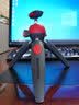 曼富图（Manfrotto）MTPIXIEVO 桌面迷你三脚架 相机主播直播自拍支架 红色 实拍图
