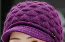浩冠 帽子女冬季韩版兔毛毛线帽加厚套头帽秋冬天中老年人保暖妈妈帽 紫色帽子围巾两件套 56-58 实拍图