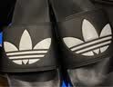 【滔搏运动】adidas阿迪达斯三叶草男鞋女鞋夏季ins轻便一字拖凉鞋沙滩鞋拖鞋topsports FU8298 43 实拍图