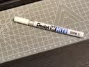 派通（Pentel ）油漆笔2.0mm细头 汽车补漆划痕修复 油性记号笔 X100W-S 白色 实拍图